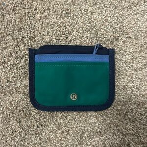 Lululemon wallet